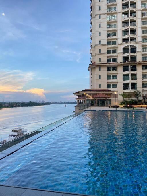 Cozy @ Riverine Diamond Apartment Kuching